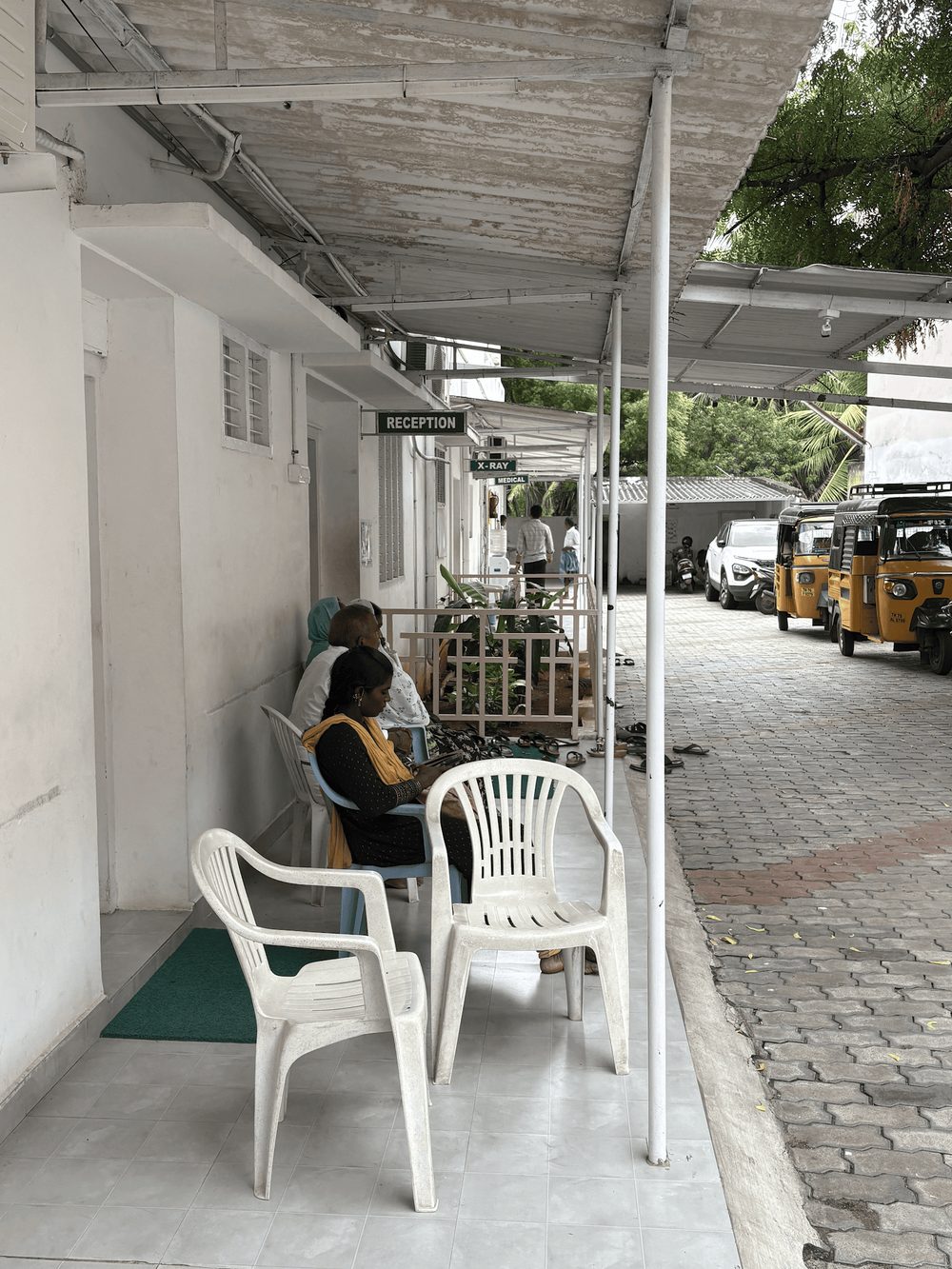 Reception and waiting area at Aram Clinic, Tenkasi